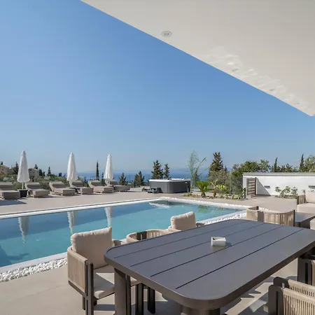 Aurelia-private Pool Vilă
