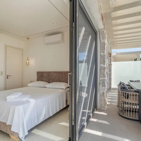 Aurelia-private Pool